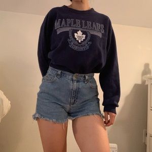 Vintage navy pullover sweater
